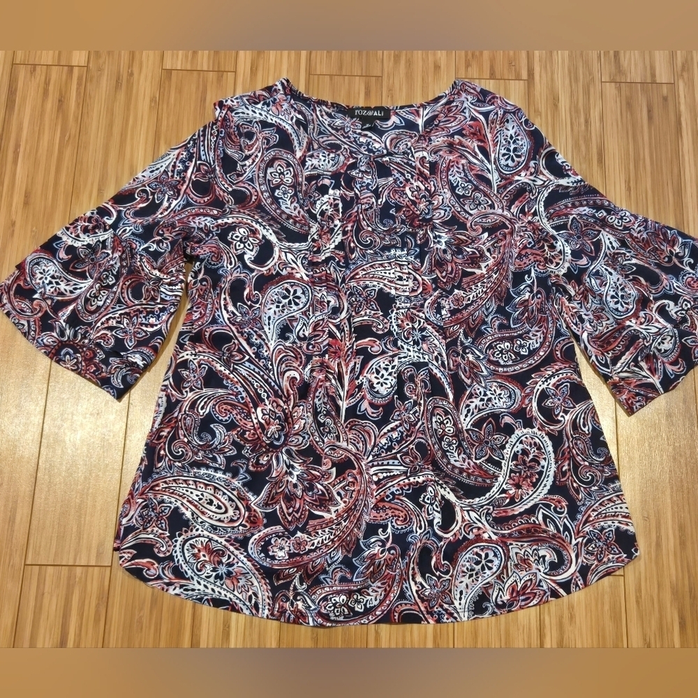 NWOT Roz & Ali Paisley Top